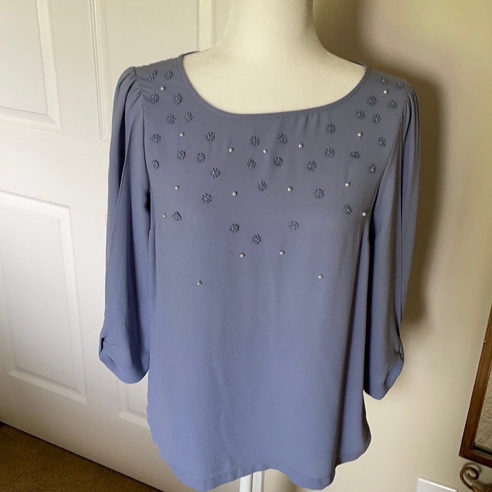 Lilac Flower & Pearl Top